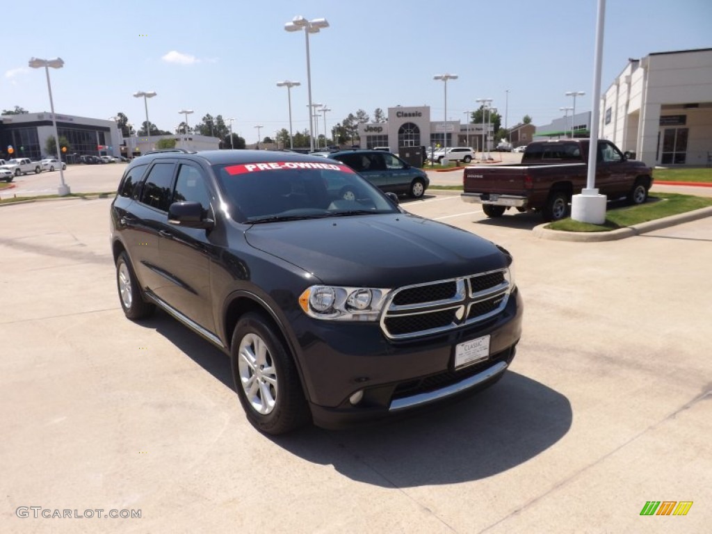 Brilliant Black Crystal Pearl Dodge Durango