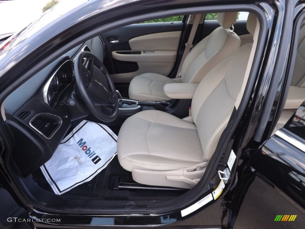 2012 Chrysler 200 LX Sedan interior Photo #65333550