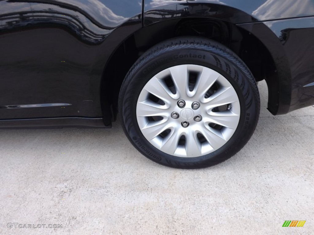 2012 Chrysler 200 LX Sedan Wheel Photo #65333619