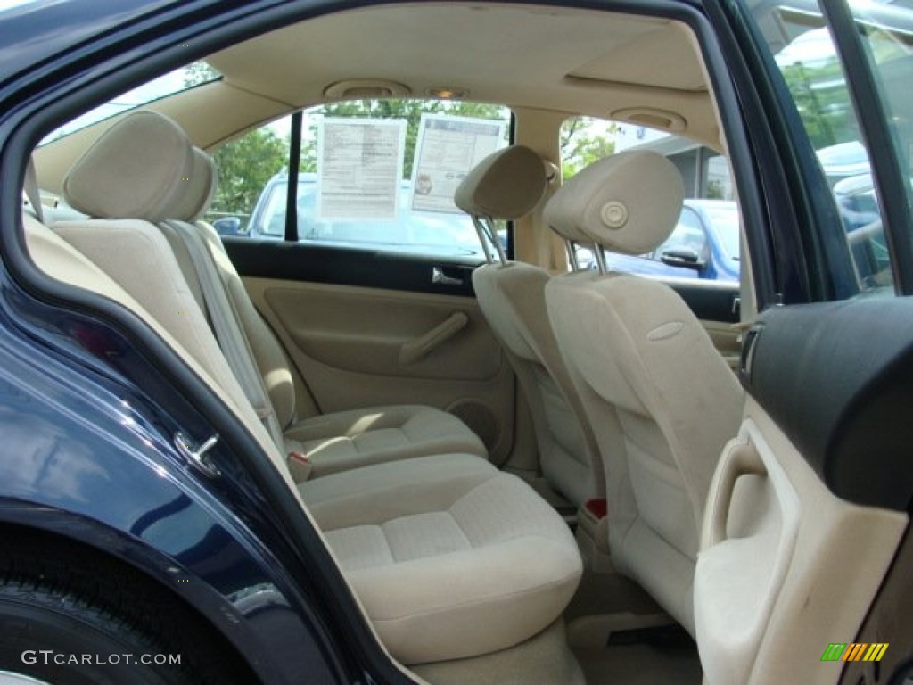 2000 Volkswagen Jetta GLS TDI Sedan Rear Seat Photos