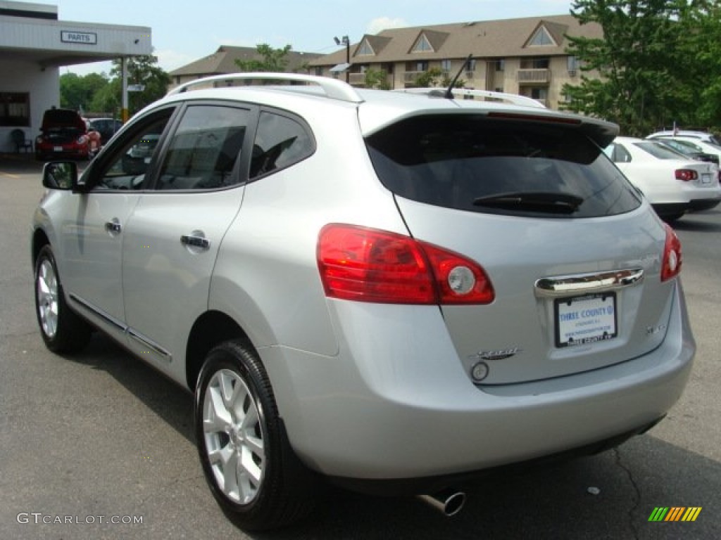 2011 Rogue SL AWD - Silver Ice Metallic / Black photo #4