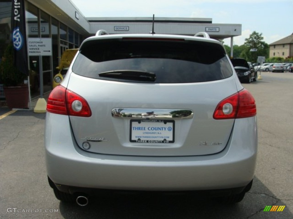 2011 Rogue SL AWD - Silver Ice Metallic / Black photo #5