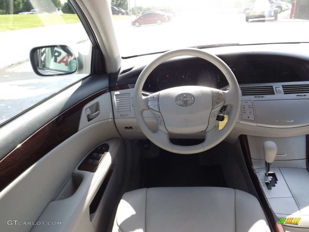 2008 Avalon XLS - Classic Silver Metallic / Ash Gray photo #9
