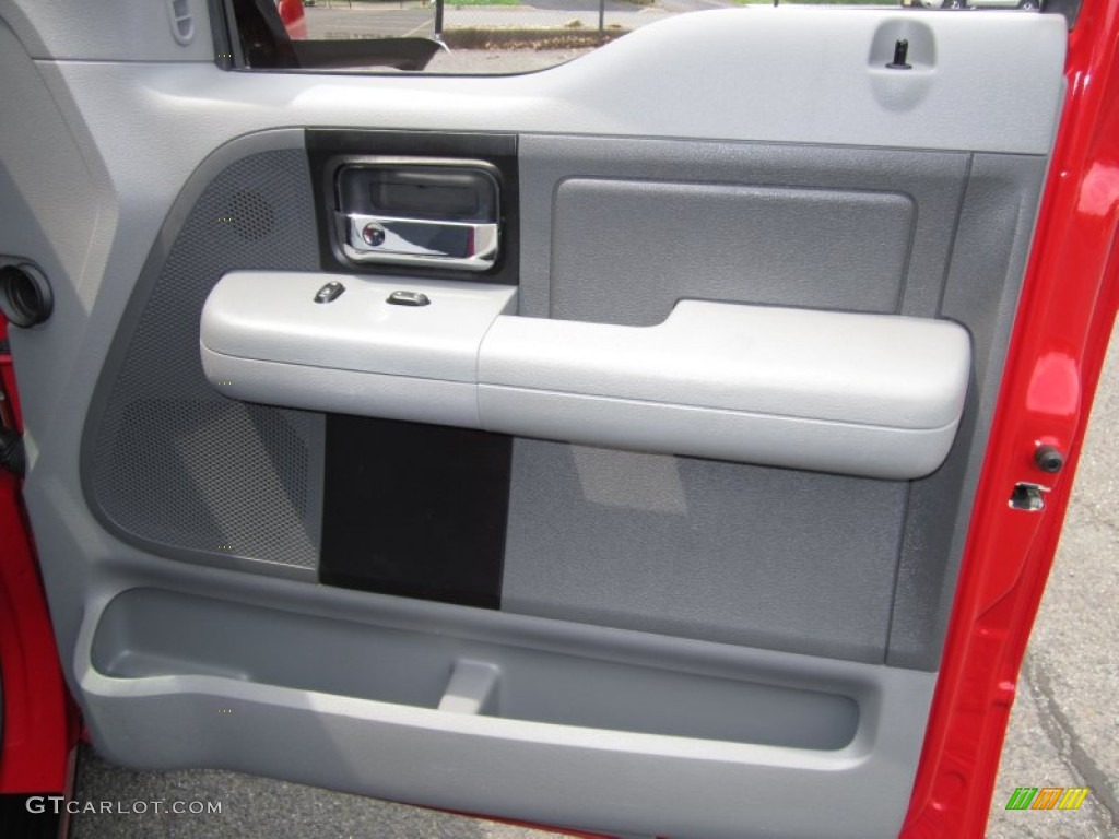 2005 F150 XLT SuperCrew 4x4 - Bright Red / Medium Flint Grey photo #25