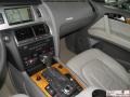 Lava Gray Pearl Effect - Q7 4.2 quattro Photo No. 9