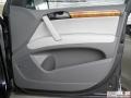 Lava Gray Pearl Effect - Q7 4.2 quattro Photo No. 33