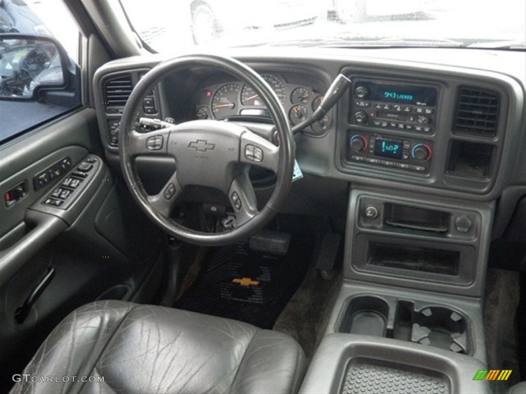 2003 Chevrolet Avalanche 2500 4x4 Dark Charcoal Dashboard Photo #65342403
