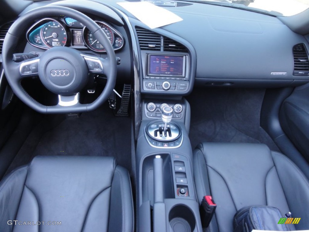 2011 Audi R8 Spyder 5.2 FSI quattro Black Fine Nappa Leather Dashboard Photo #65342445