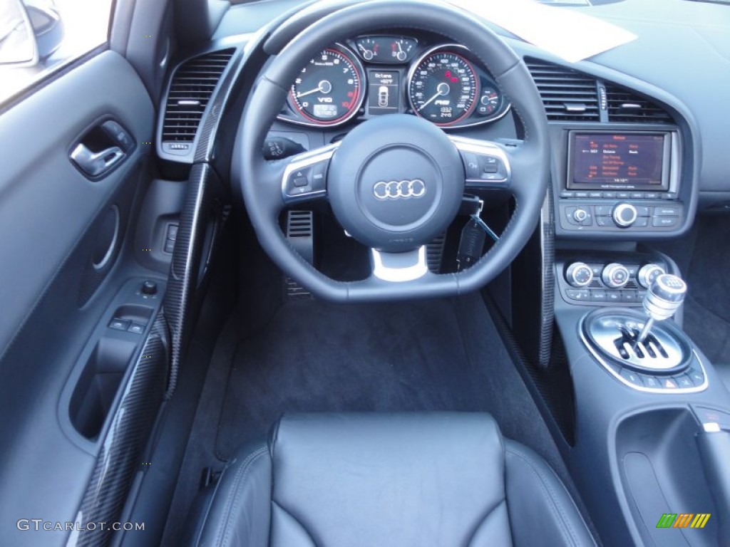 2011 Audi R8 Spyder 5.2 FSI quattro Black Fine Nappa Leather Steering Wheel Photo #65342451
