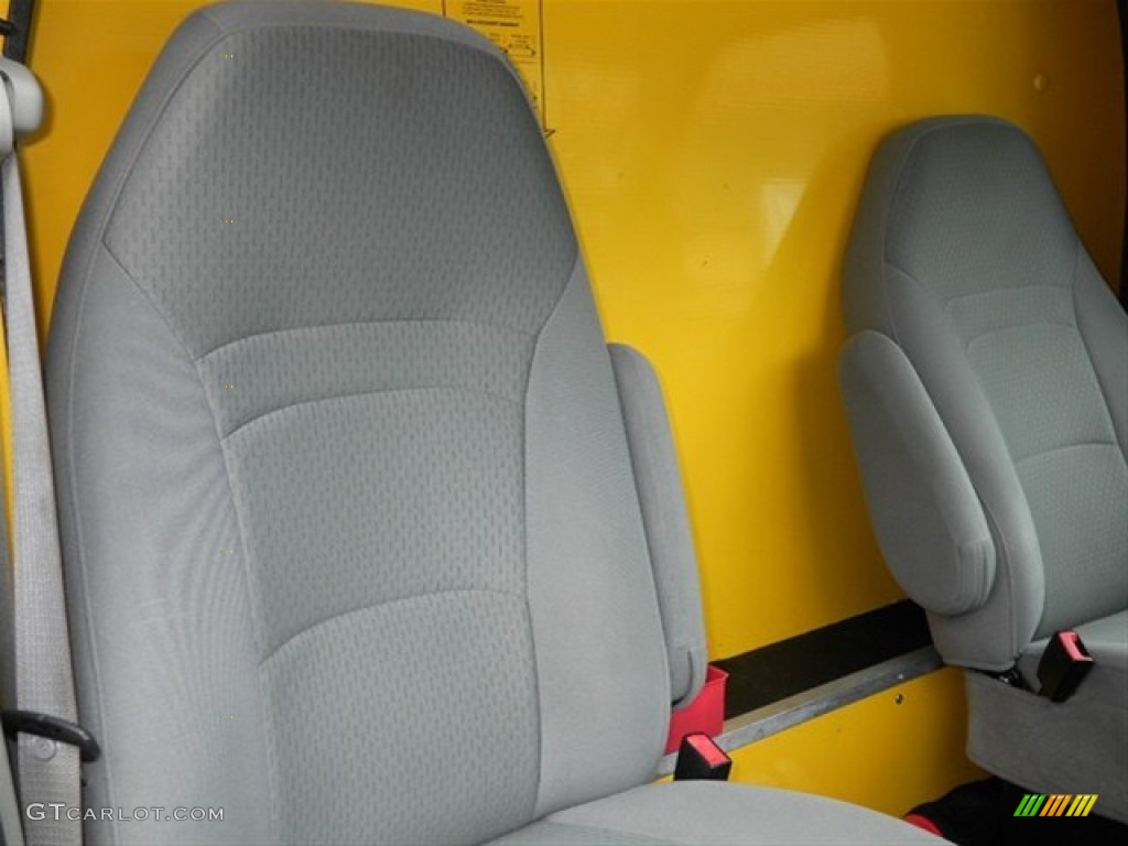 2008 E Series Cutaway E350 Commercial Moving Truck - Yellow / Medium Flint photo #15