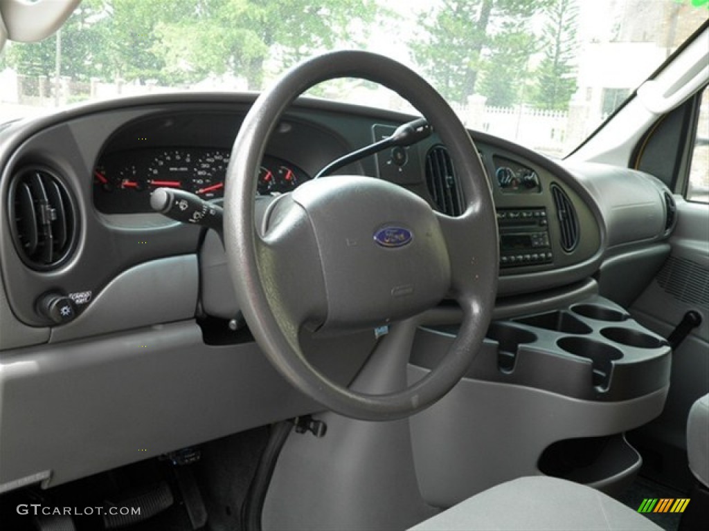 2008 E Series Cutaway E350 Commercial Moving Truck - Yellow / Medium Flint photo #17