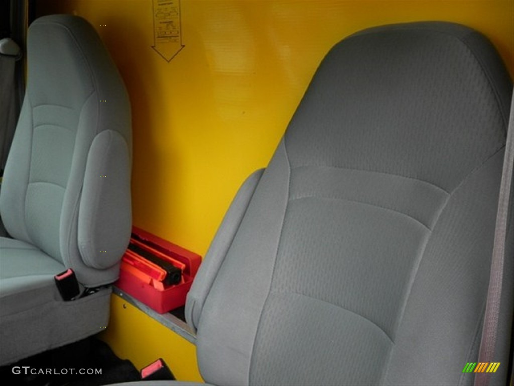 2008 E Series Cutaway E350 Commercial Moving Truck - Yellow / Medium Flint photo #20