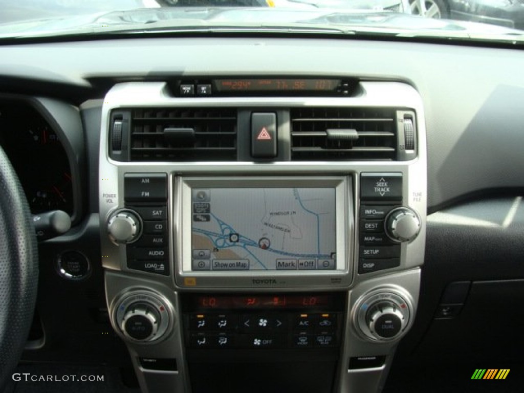 2010 4Runner Limited 4x4 - Black / Graphite photo #11