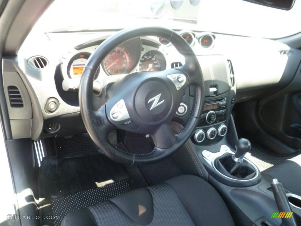 2010 370Z Coupe - Pearl White / Black Leather photo #15