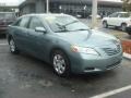 Aloe Green Metallic - Camry LE Photo No. 8