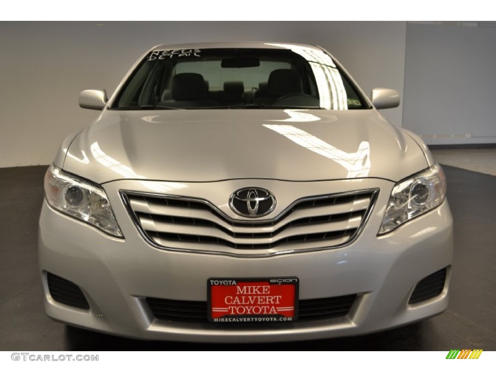 2010 Camry LE - Classic Silver Metallic / Ash Gray photo #2