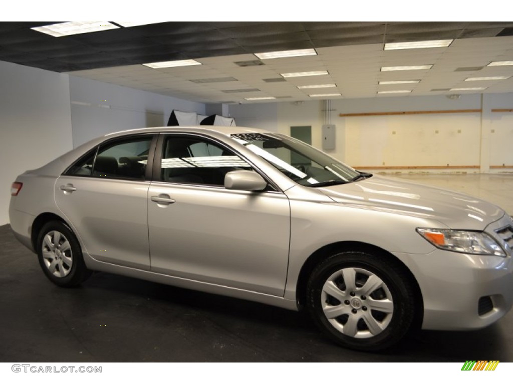 2010 Camry LE - Classic Silver Metallic / Ash Gray photo #6
