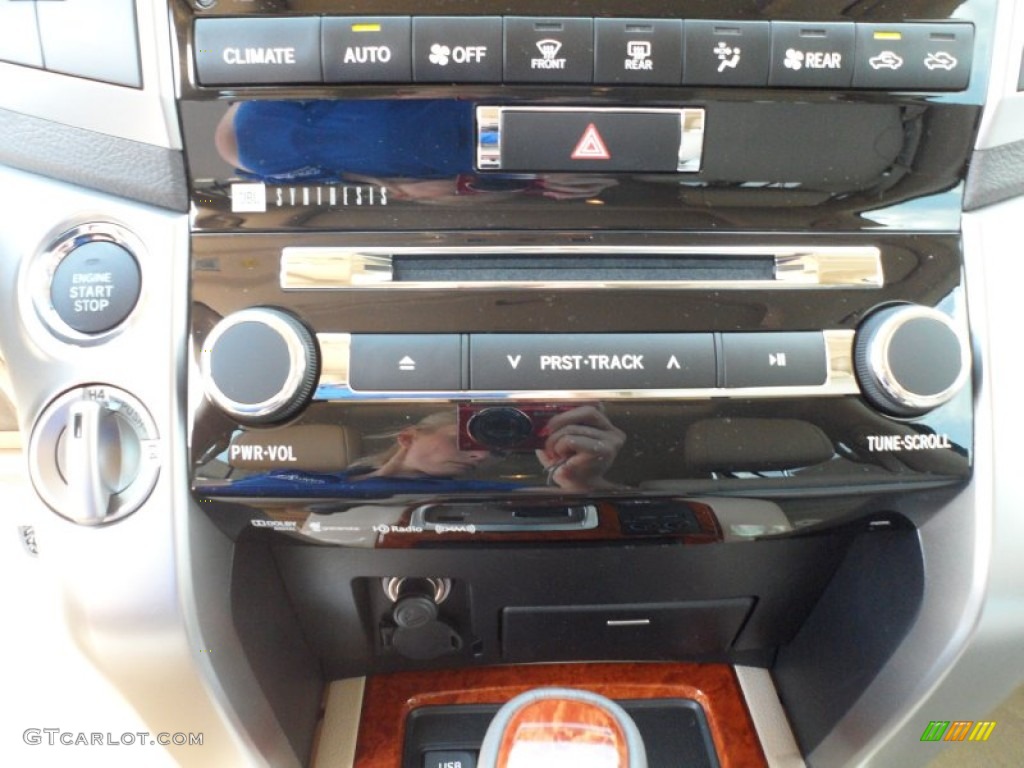 2013 Toyota Land Cruiser Standard Land Cruiser Model Controls Photo #65350998