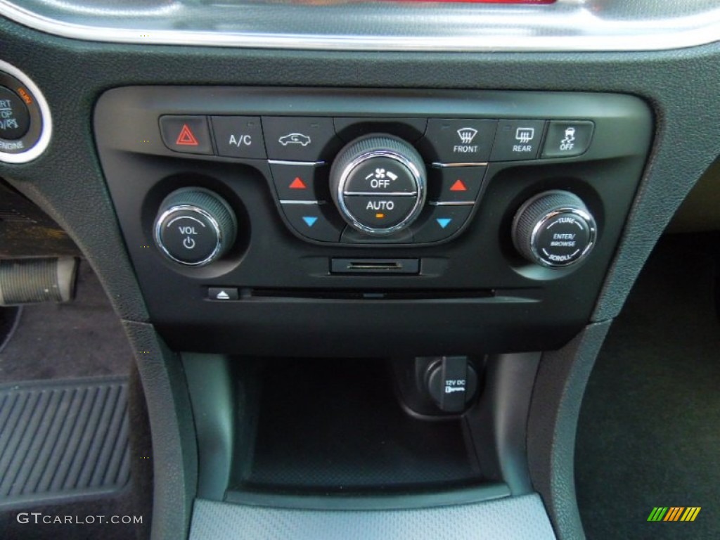 2012 Charger SXT - Bright White / Black photo #10