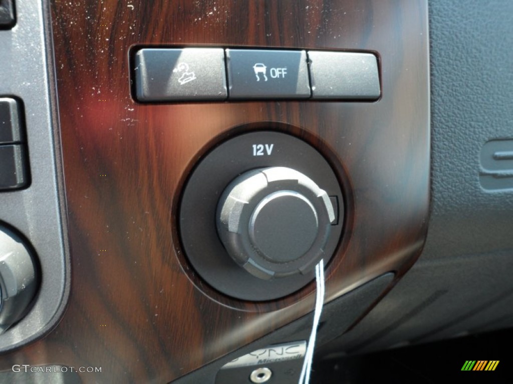 2012 Ford F250 Super Duty Lariat Crew Cab 4x4 Controls Photo #65352492