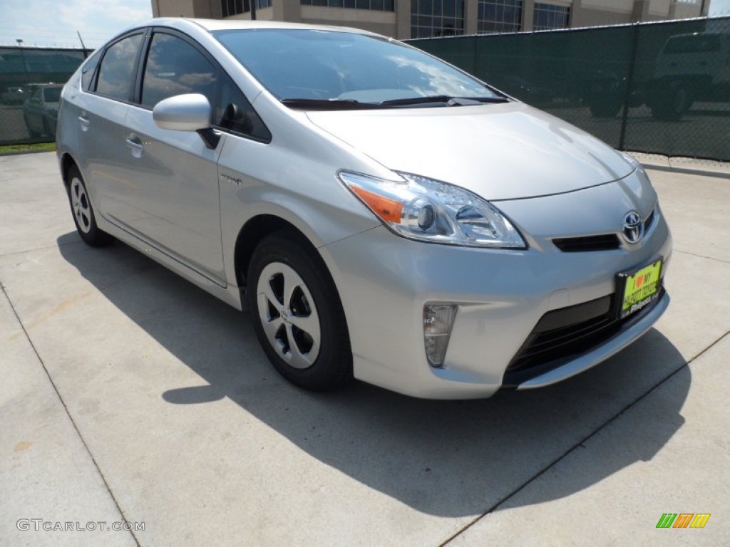 2012 Prius 3rd Gen Three Hybrid - Classic Silver Metallic / Dark Gray photo #1