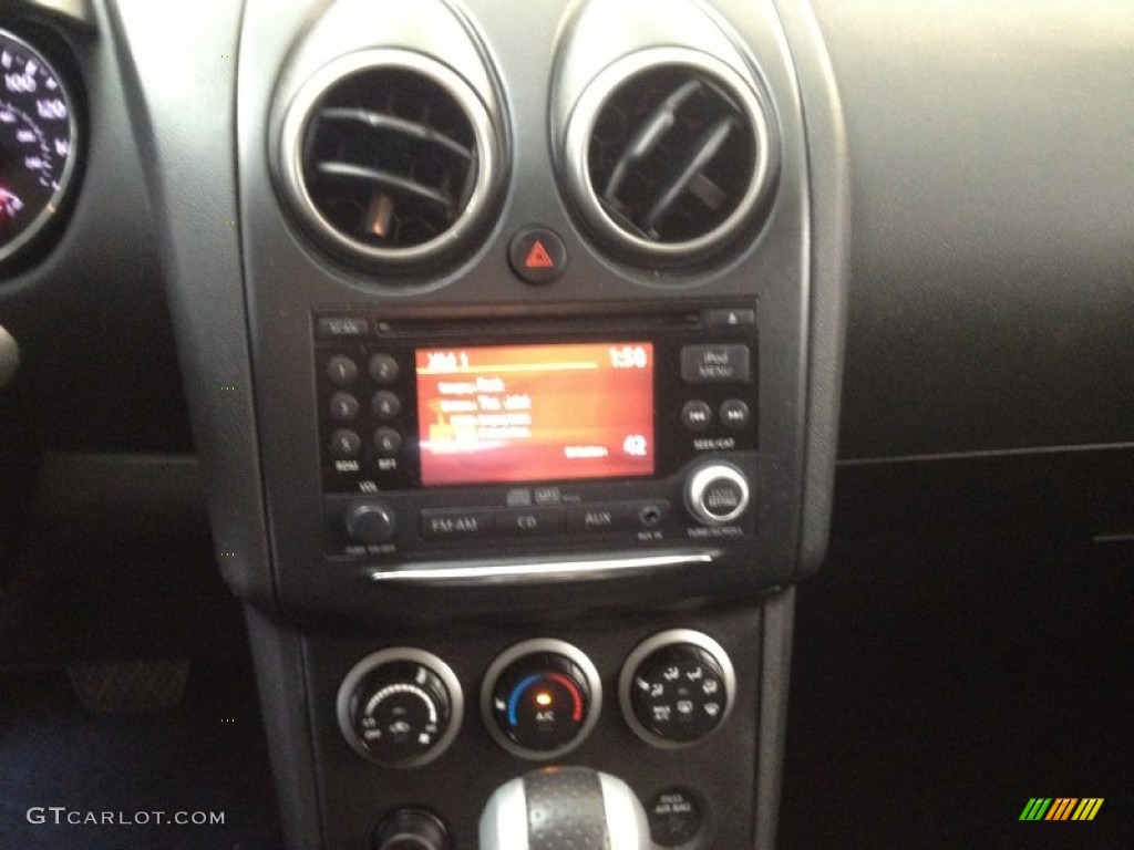 2011 Rogue SV AWD - Black Amethyst / Black photo #19