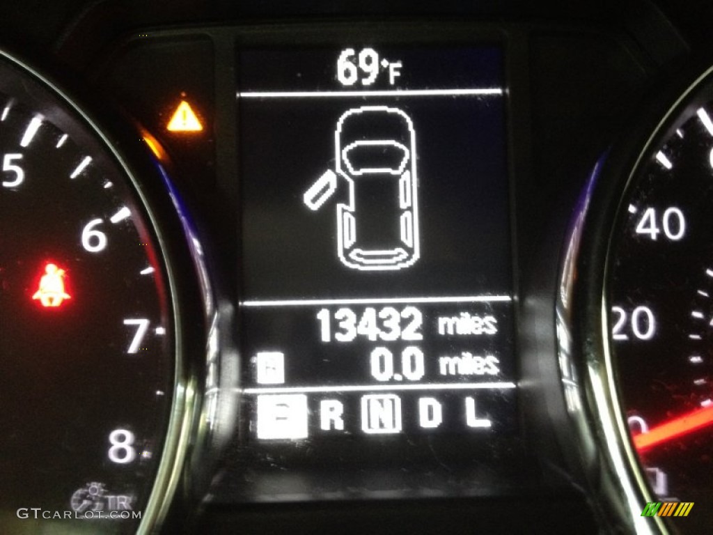 2011 Rogue SV AWD - Black Amethyst / Black photo #21