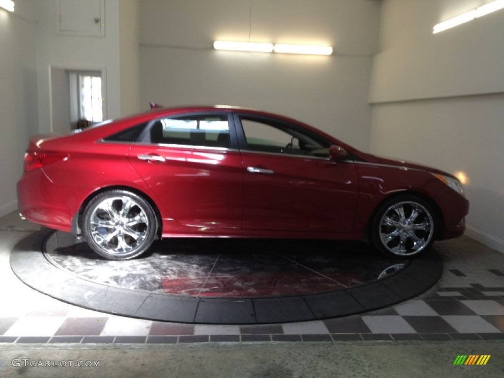 2011 Sonata SE - Venetian Red / Black photo #3