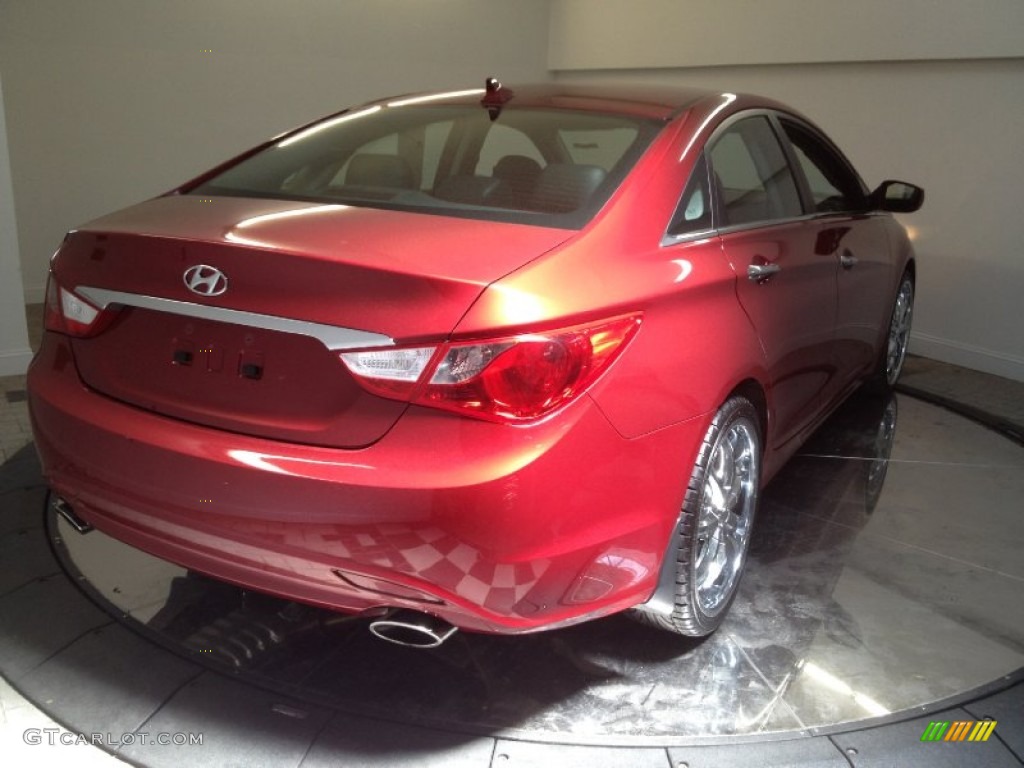 2011 Sonata SE - Venetian Red / Black photo #5