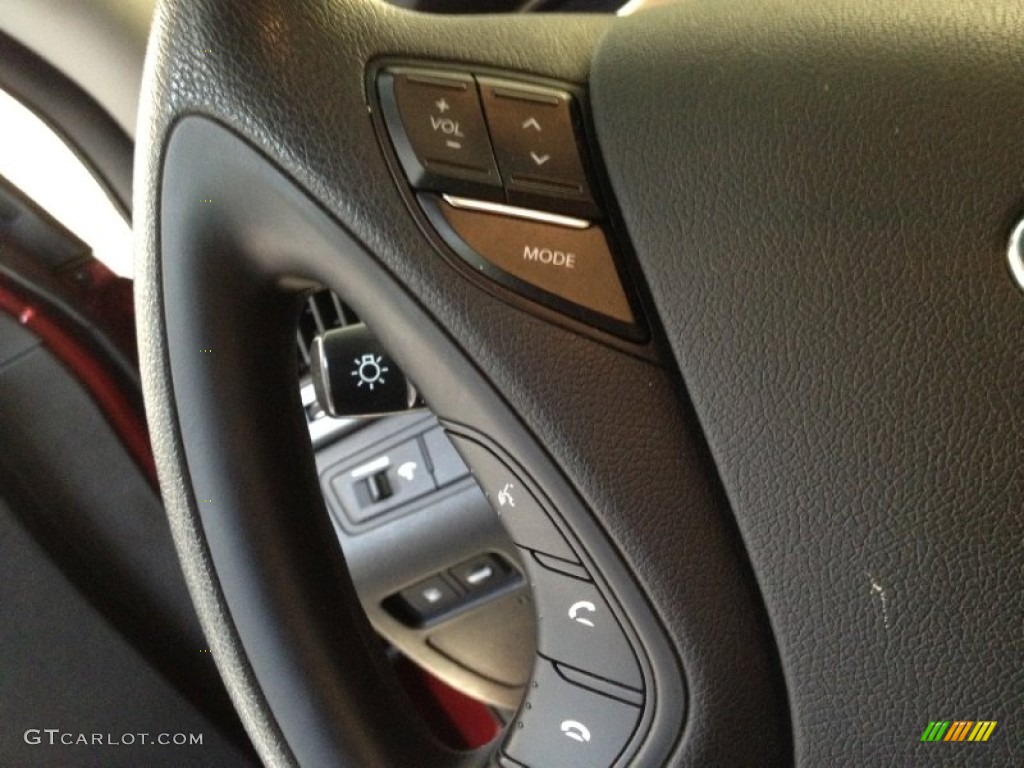 2011 Sonata SE - Venetian Red / Black photo #15