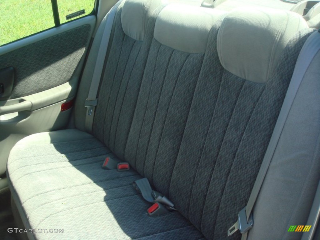 2000 Malibu Sedan - Dark Cherry Metallic / Gray photo #14