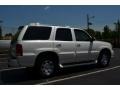 White Diamond - Escalade AWD Photo No. 9