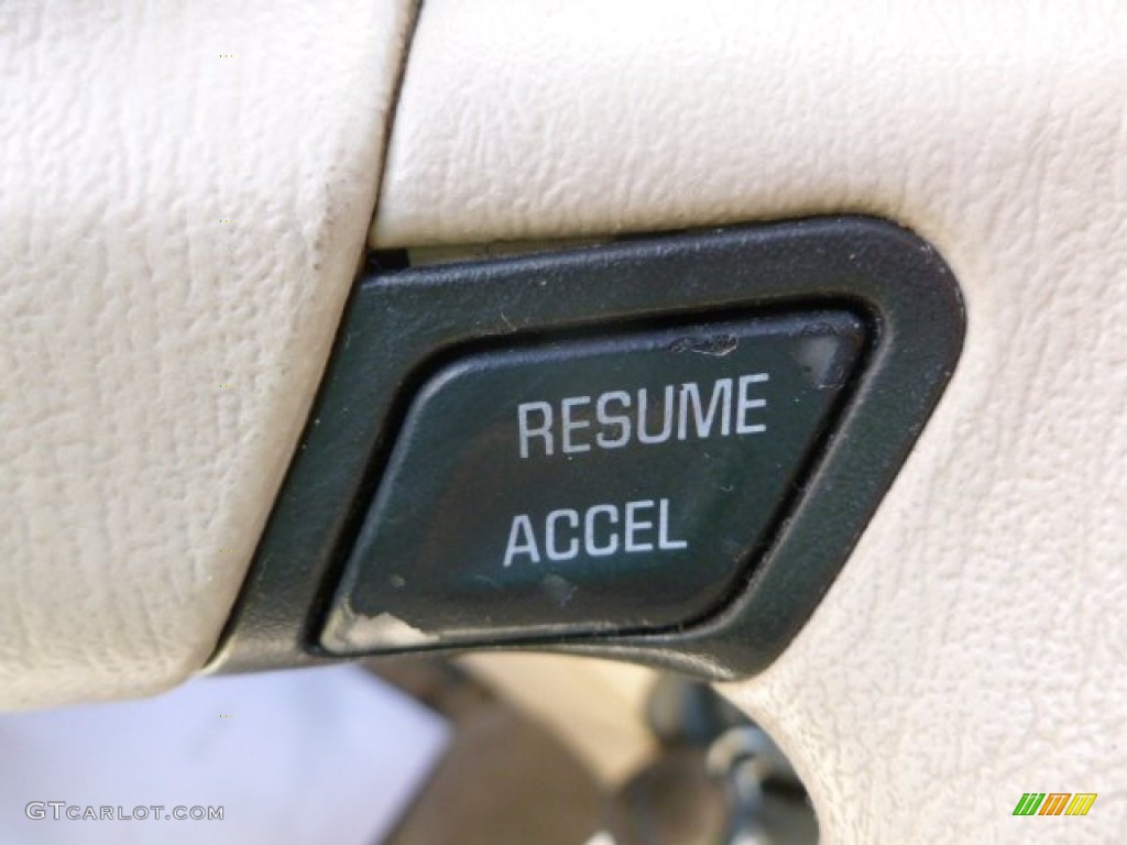 2004 Impala  - Sandstone Metallic / Neutral Beige photo #18