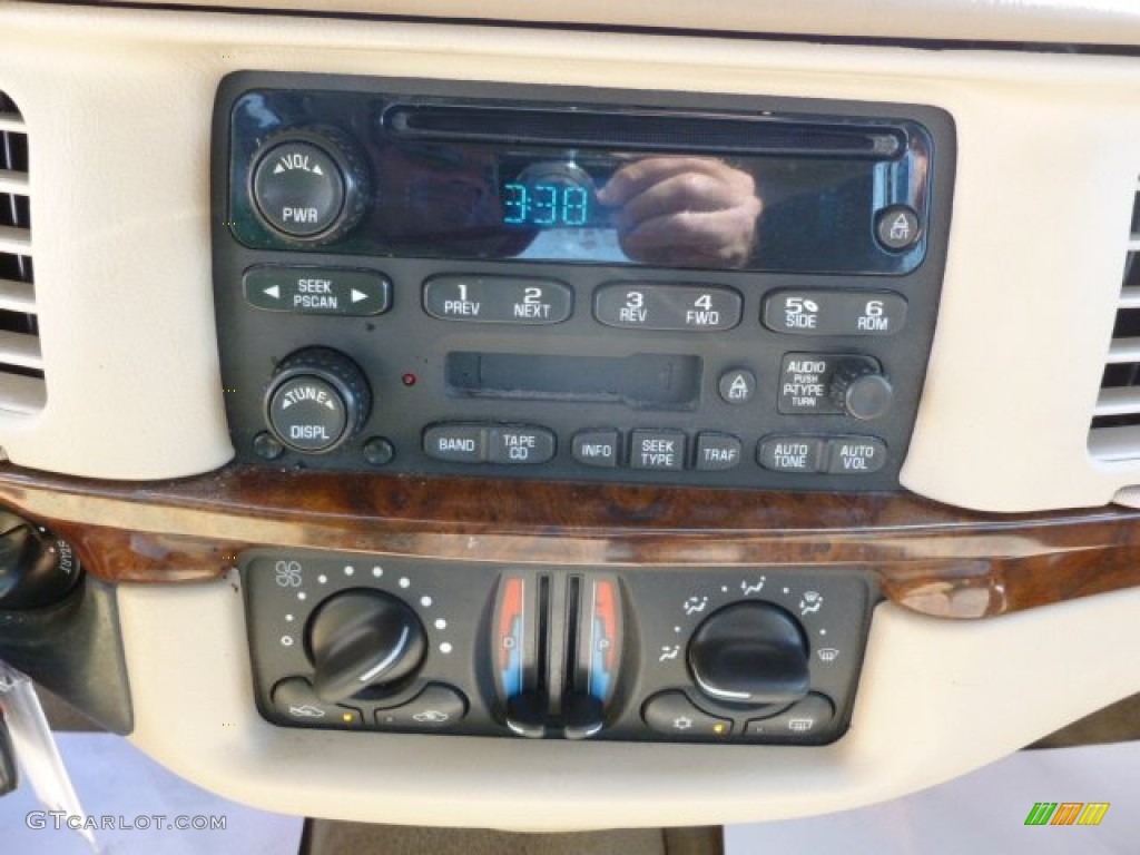 2004 Impala  - Sandstone Metallic / Neutral Beige photo #19