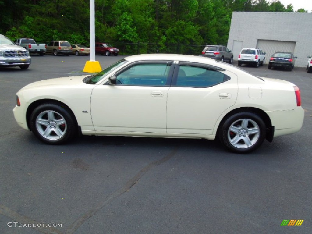 2008 Charger SE - Cool Vanilla Clear Coat / Dark Slate Gray photo #3