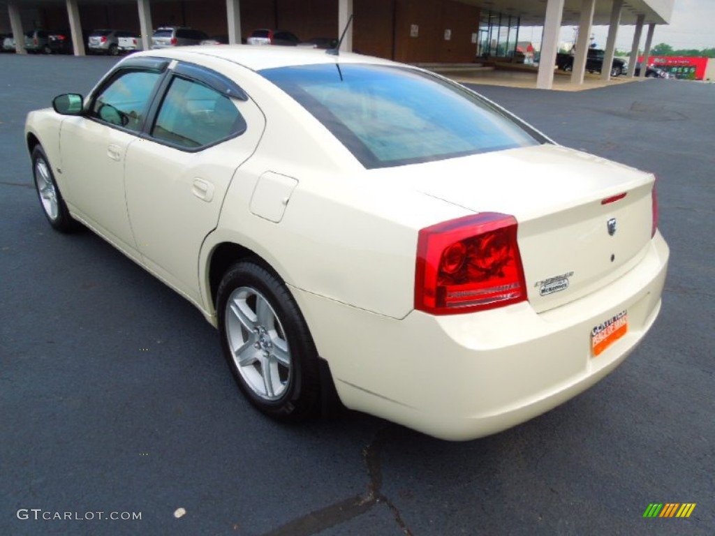 2008 Charger SE - Cool Vanilla Clear Coat / Dark Slate Gray photo #5