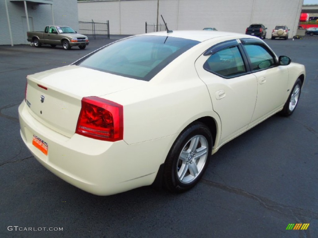 2008 Charger SE - Cool Vanilla Clear Coat / Dark Slate Gray photo #6