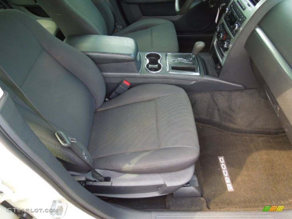 2008 Charger SE - Cool Vanilla Clear Coat / Dark Slate Gray photo #20