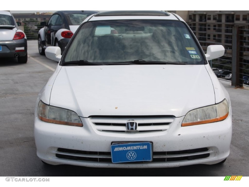 2002 Accord EX V6 Sedan - Taffeta White / Ivory photo #2