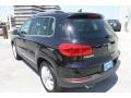 Deep Black Metallic - Tiguan SE Photo No. 7