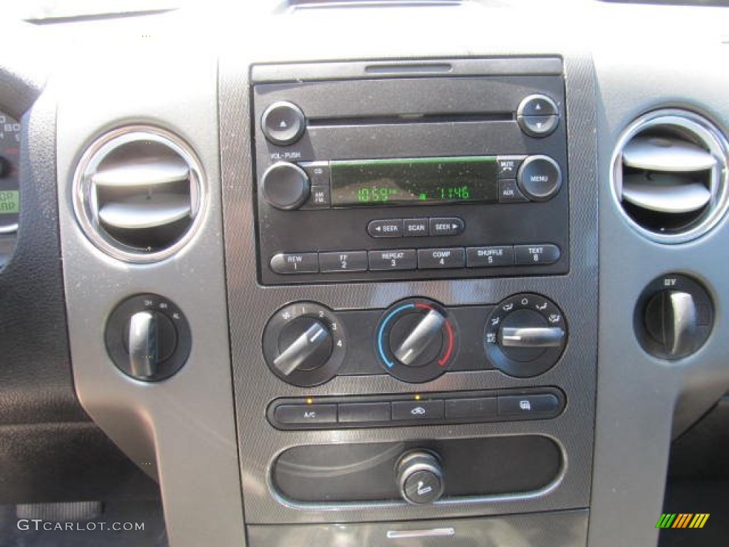 2005 F150 XLT SuperCab 4x4 - Bright Red / Black photo #11