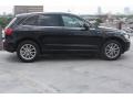 Brilliant Black - Q5 3.2 quattro Photo No. 6