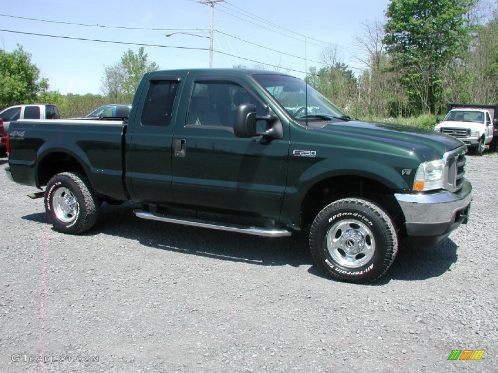 2002 F250 Super Duty Lariat SuperCab 4x4 - Dark Highland Green Metallic / Medium Parchment photo #15