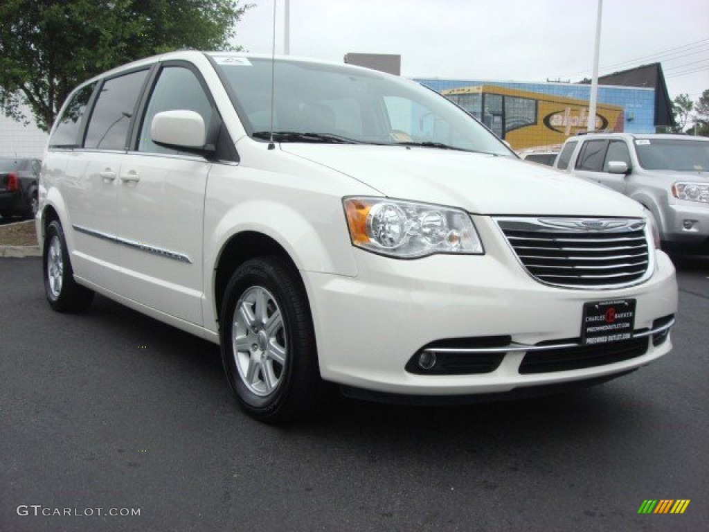 2012 Town & Country Touring - Stone White / Black/Light Graystone photo #1