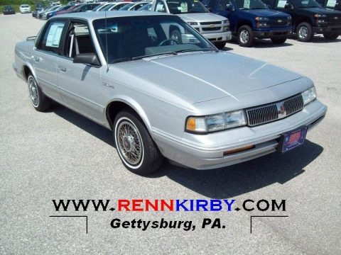 1993 Oldsmobile Cutlass Ciera SL Sedan Data, Info and Specs