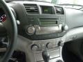 Classic Silver Metallic - Highlander V6 4WD Photo No. 13