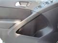 Candy White - Tiguan SE Photo No. 13