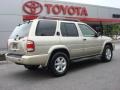 2002 Sahara Beige Metallic Nissan Pathfinder SE 4x4  photo #4