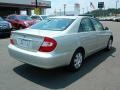 Lunar Mist Metallic - Camry LE Photo No. 3