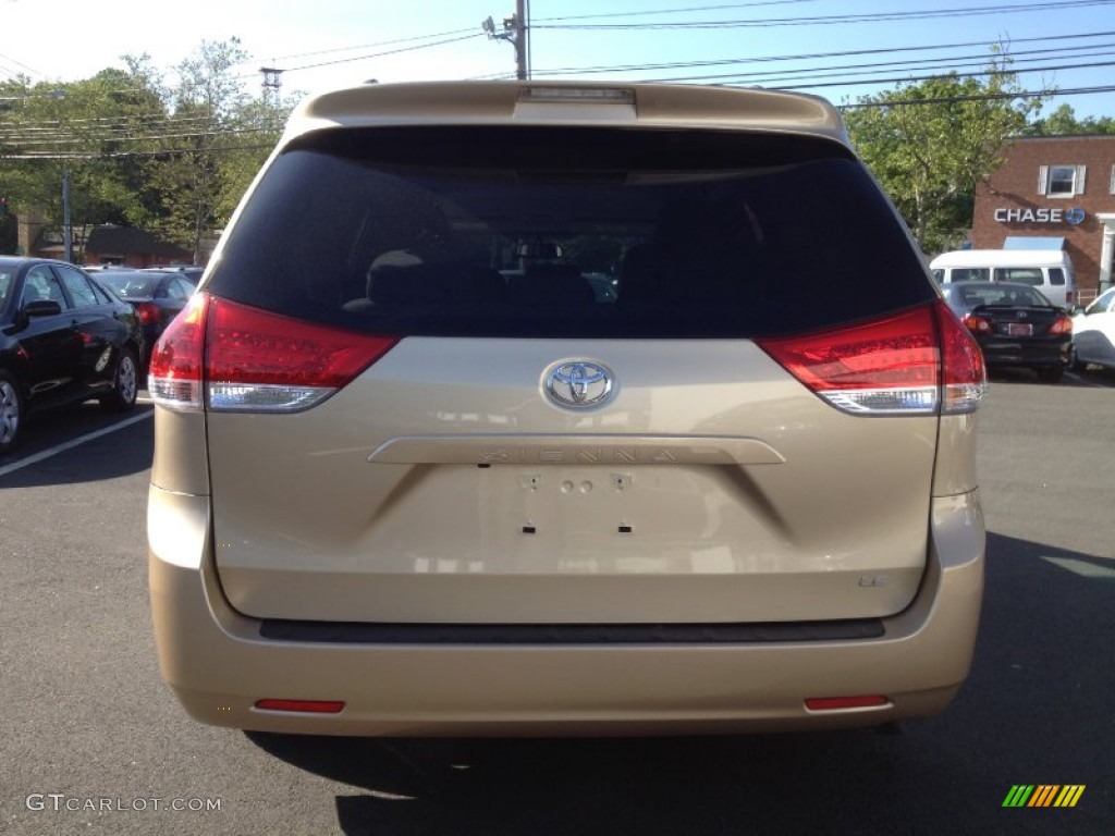 2011 Sienna LE - Sandy Beach Metallic / Bisque photo #6
